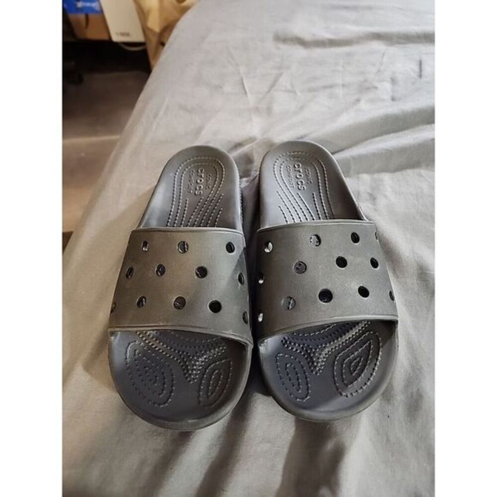 CROCS Classic Black Slip On Slide Sandal Women 7 Men 9